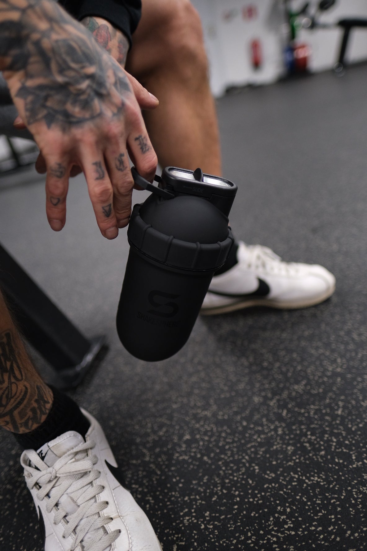 Protein shaker bottle 700mls "Tumbler" Double Wall Steel Matte Black　- 販売準備中 -