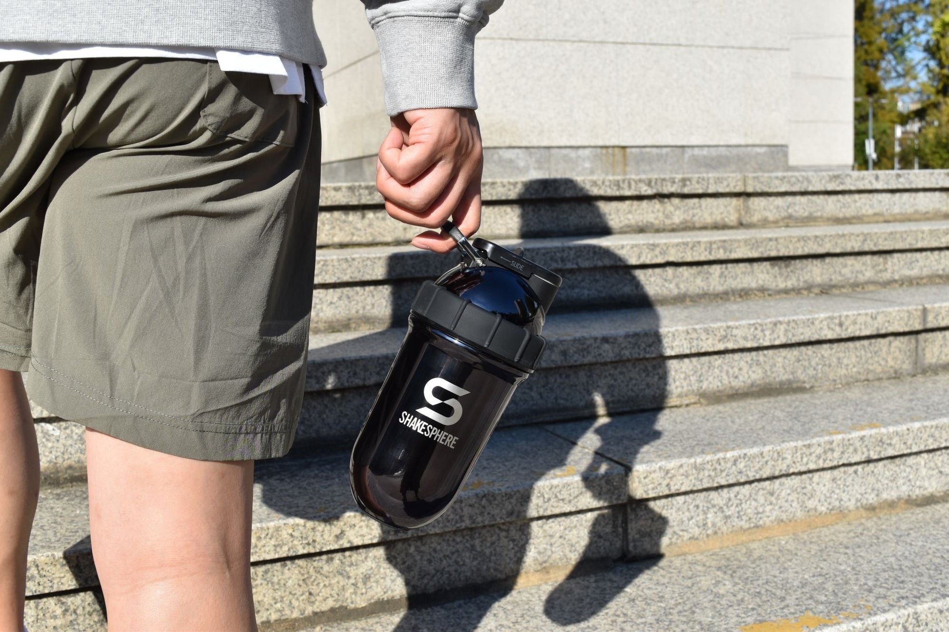 Protein shaker bottle 700mls "Tumbler" Double Wall Steel Mirrored Black - 販売準備中 -