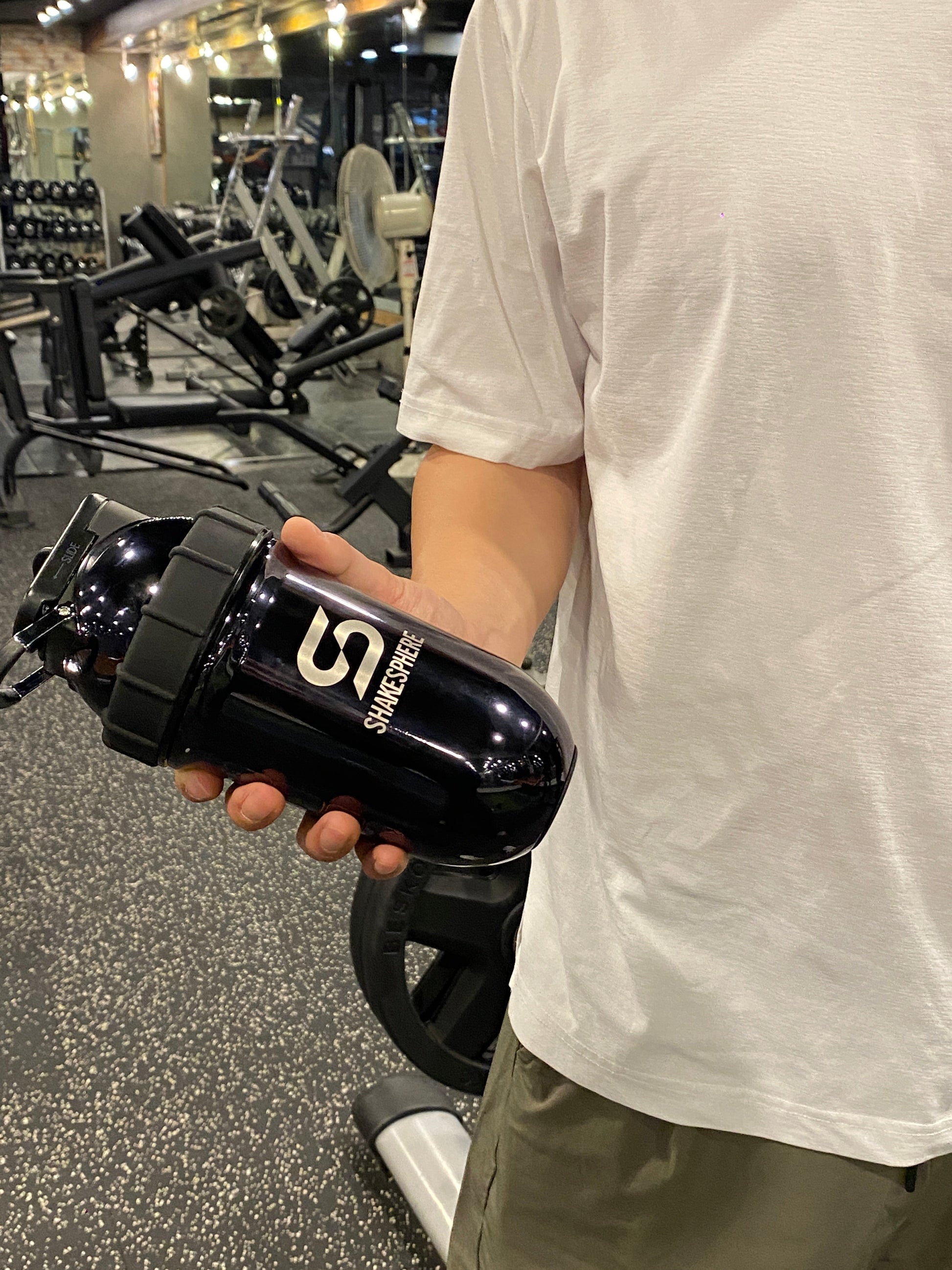 Protein shaker bottle 700mls "Tumbler" Double Wall Steel Mirrored Black - 販売準備中 -
