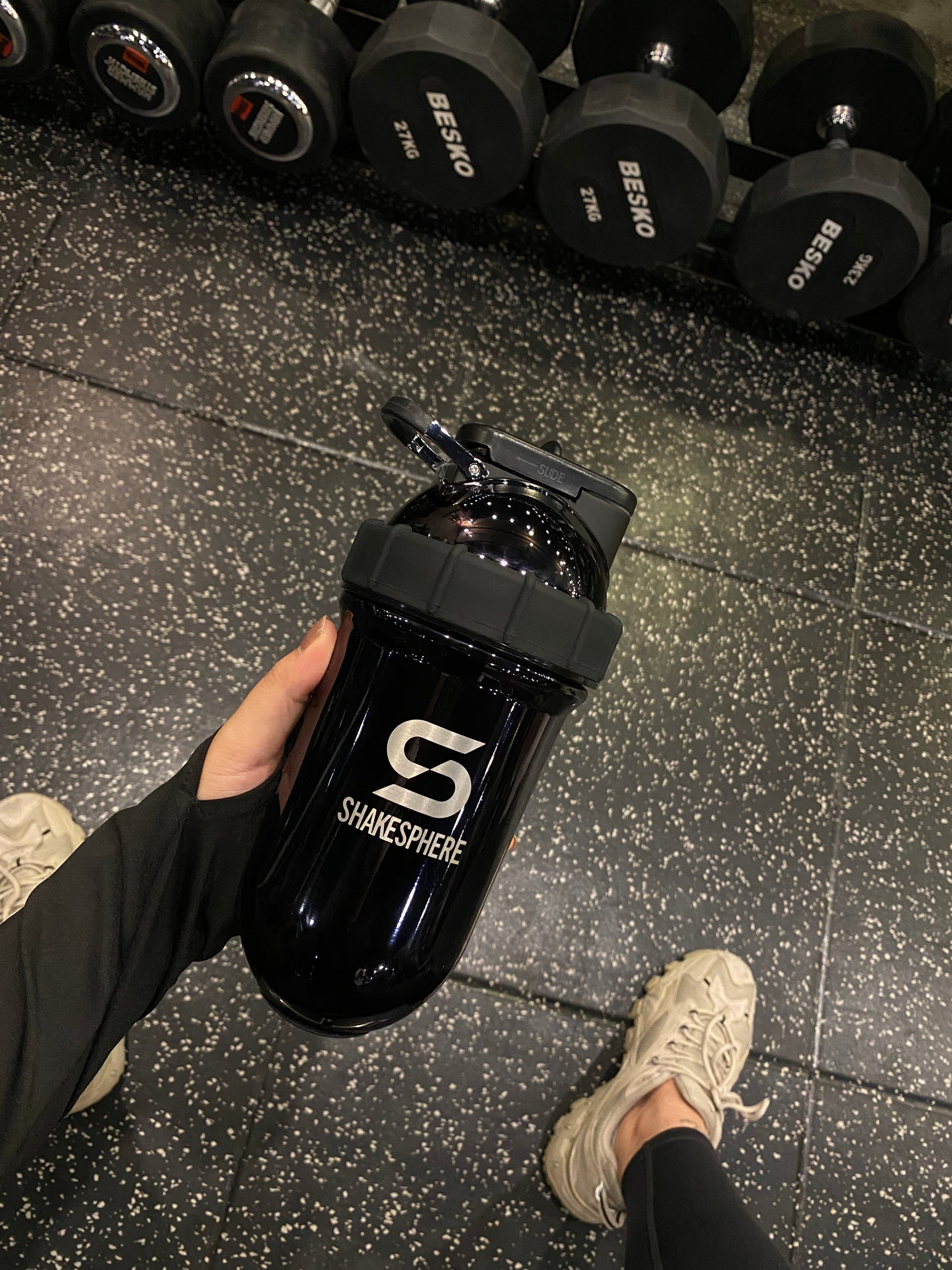Protein shaker bottle 700mls "Tumbler" Double Wall Steel Mirrored Black - 販売準備中 -