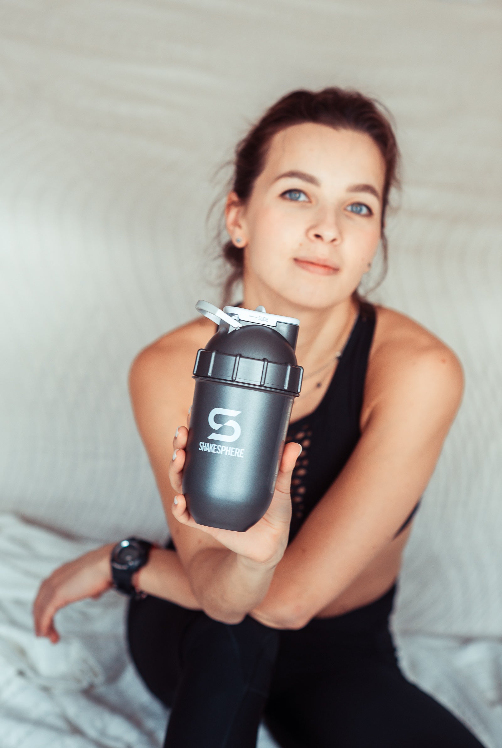 Protein shaker bottle 700mls "Tumbler View" Gun Metal/White Logo/Clear Window　- 販売準備中 -